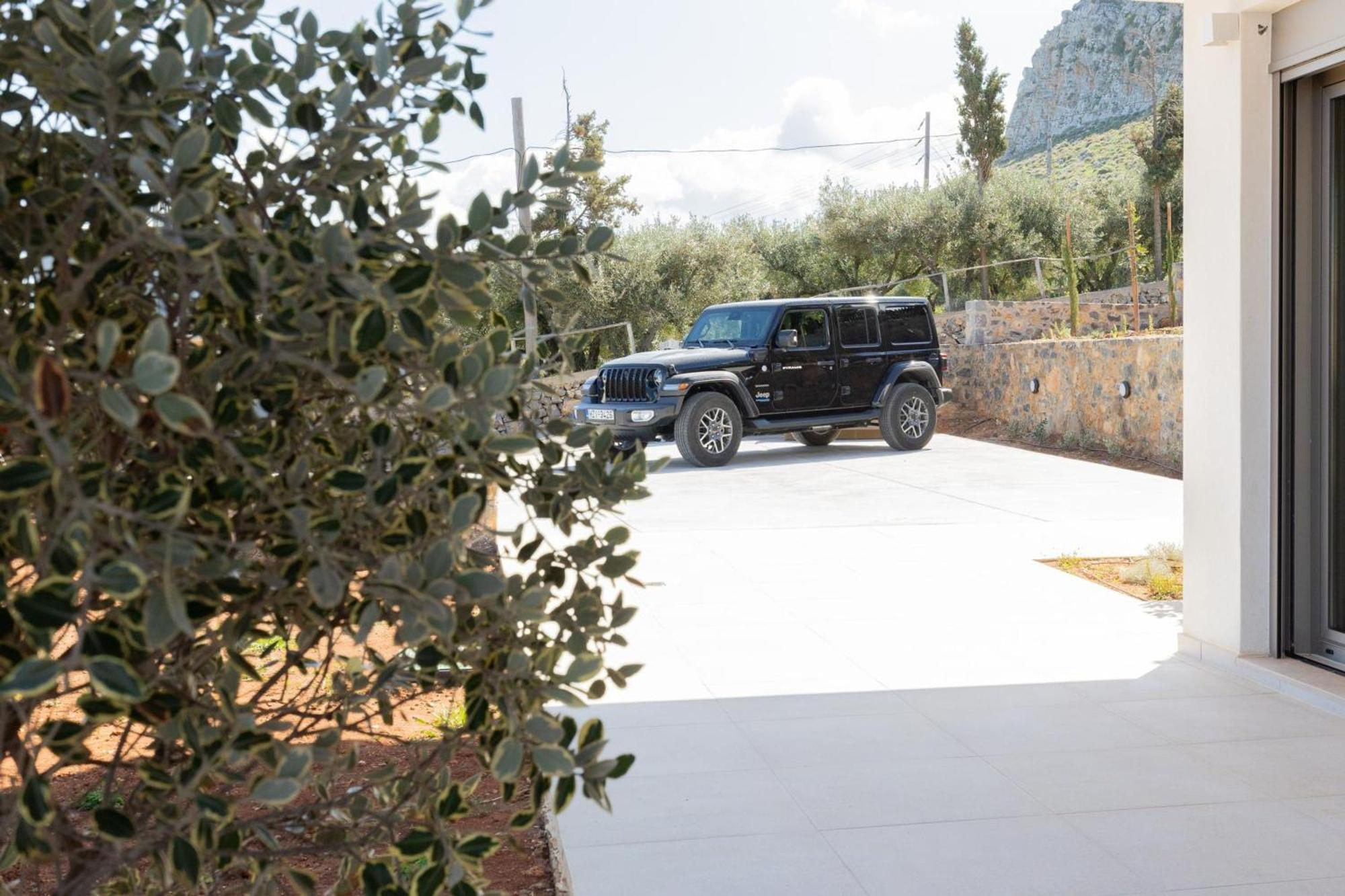 Luxury Villa U Kokkini Hani Exterior photo